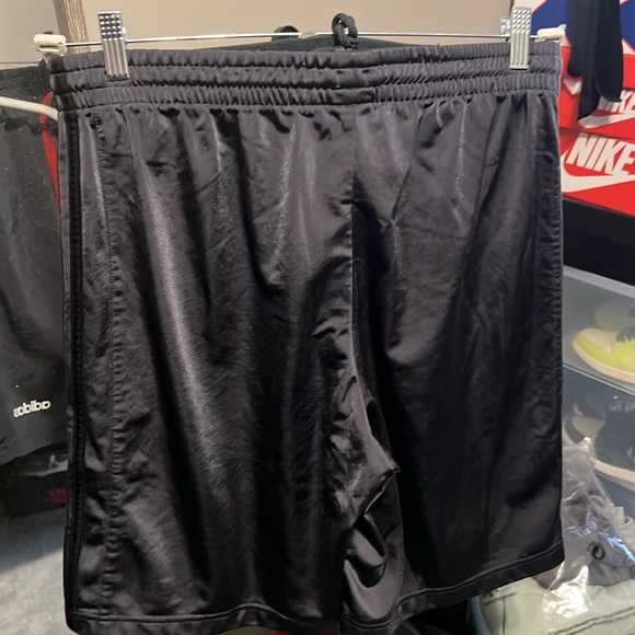 Adidas 3 Strip Short - Picture 2 of 4